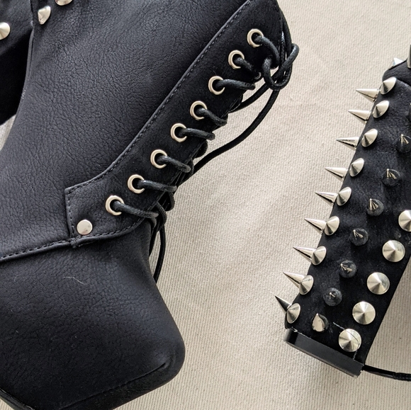 Black Spike Chunky Bootie Dolly1 - Picture 3 of 4